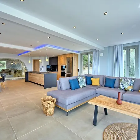 Villa Prokimea By Mediterraneanvillas